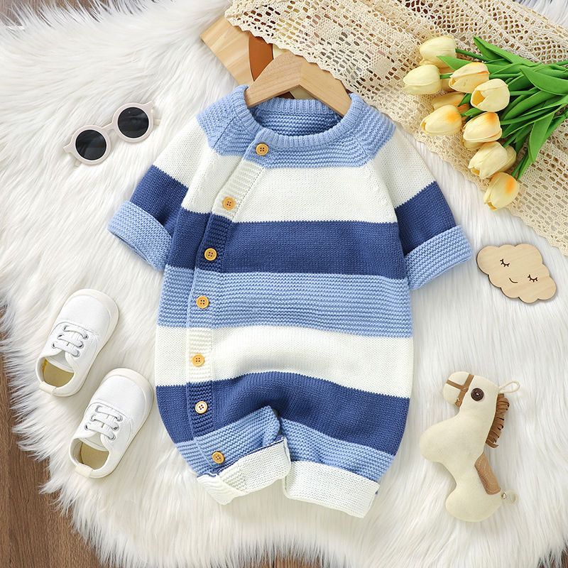 Striped jumpsuit for babies, knitted outerwear for outings