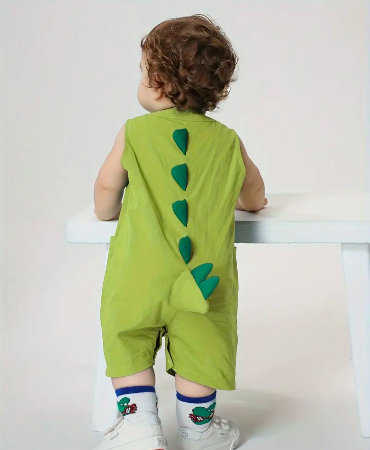 Adorable Dinosaur Tail Cotton Bodysuit – Sleeveless Baby Onesie for Infants & Toddlers, Perfect Gift!